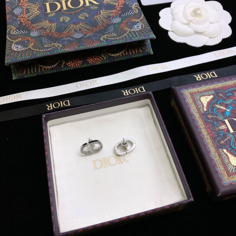 chr1st1an D10r earrings